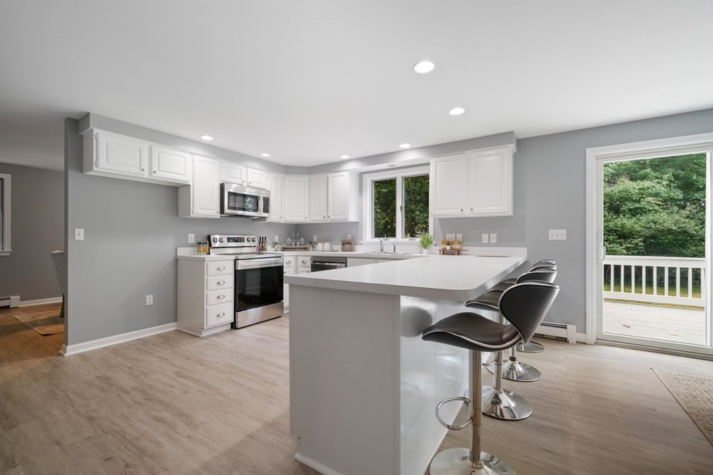 575 Ocean Road Portsmouth, NH 03801 - Photo 8 of 34 Gallery Image 8