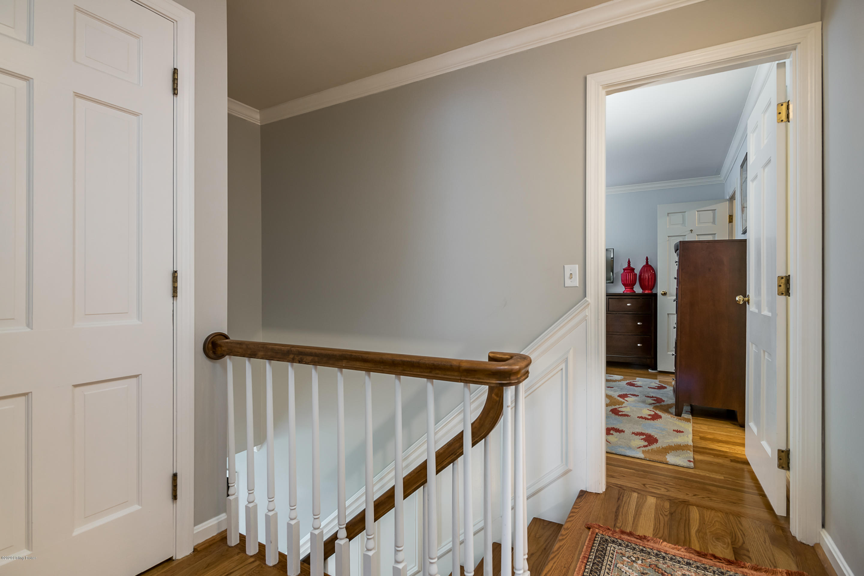 3202 Dundee Road Louisville, KY 40205 - Photo 22 of 46 2nd floor hallway , master to left at top of stairs
