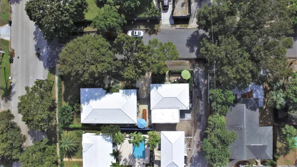 $2,200 | 403 32nd Street, West Palm Beach, FL 33407