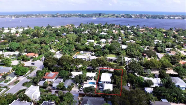 $2,200 | 403 32nd Street, West Palm Beach, FL 33407