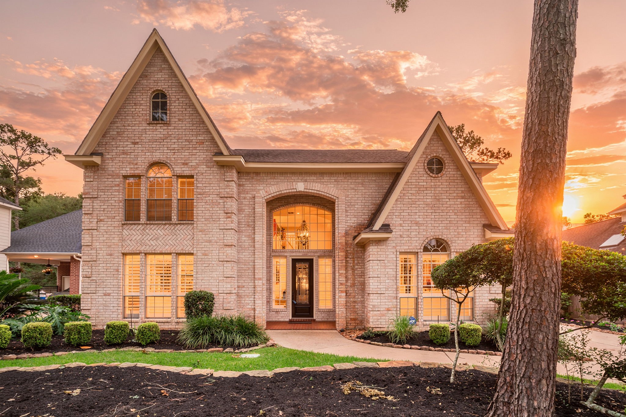 142 West Shadowpoint Circle The Woodlands, TX 77381 - Photo 1 of 50