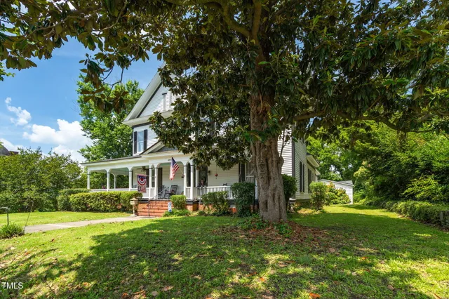 $485,000 | 401 North Main Street, Louisburg, NC 27549