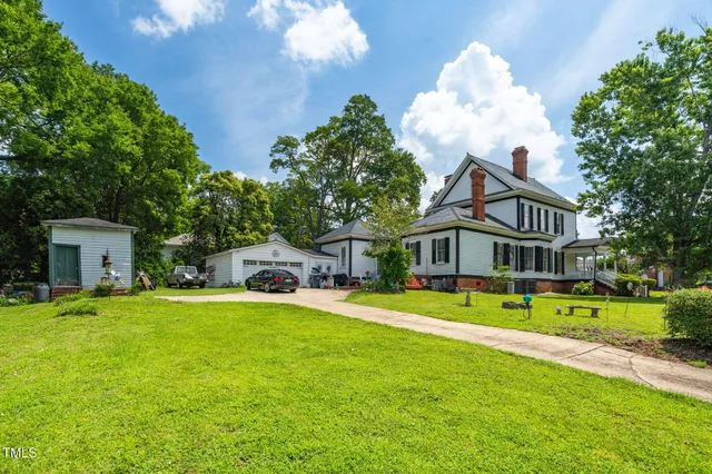 $485,000 | 401 North Main Street, Louisburg, NC 27549