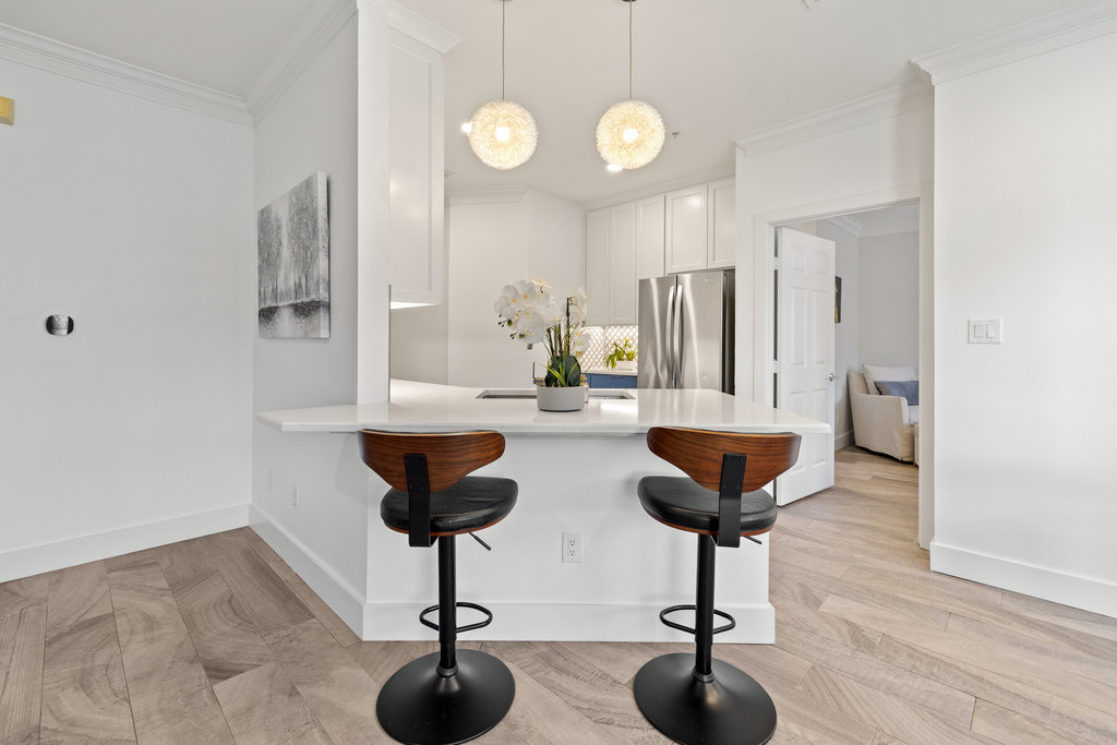 7701 Rialto Boulevard, Unit 1324 Austin, TX 78735 - Photo 12 of 38