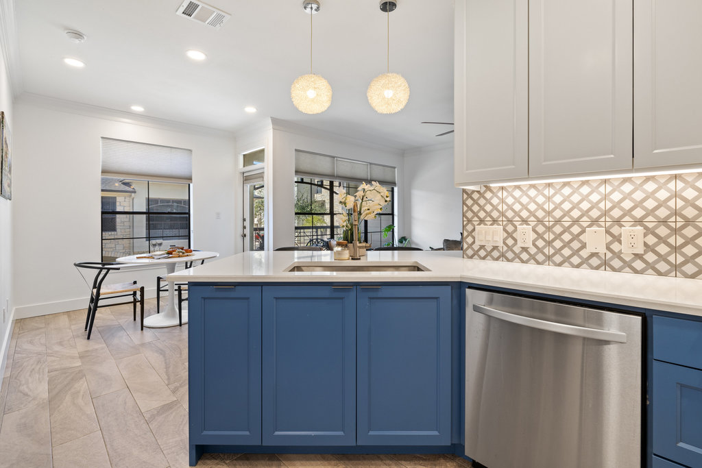 7701 Rialto Boulevard, Unit 1324 Austin, TX 78735 - Photo 18 of 38