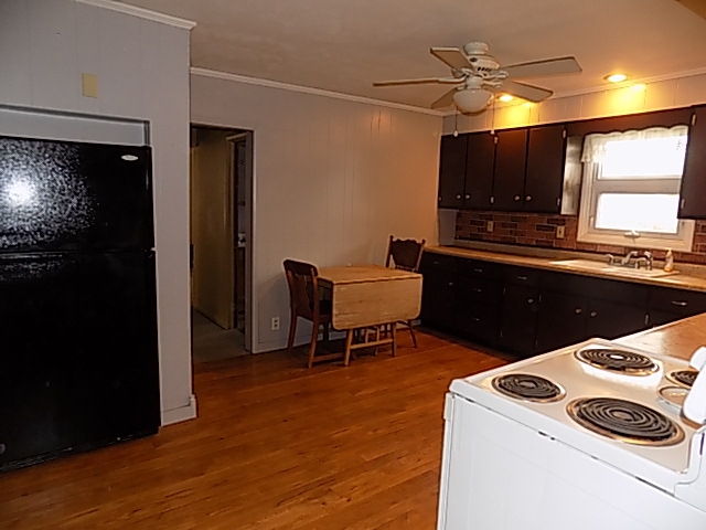 515 Penn Street Decatur, IN 46733 - Photo 11 of 35