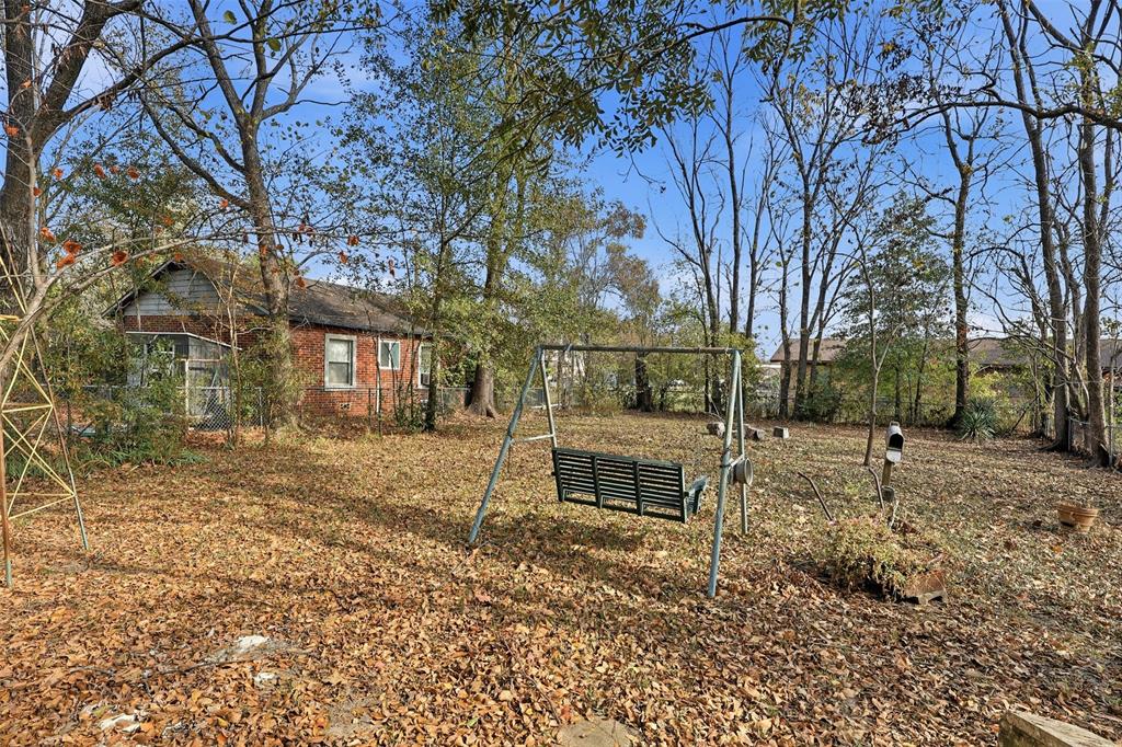 409 North Henry Street Lindale, TX 75771 - Photo 15 of 21