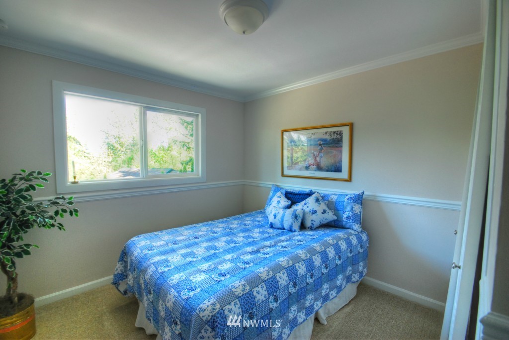 305 216th Street Southeast Bothell, WA 98021 - Photo 17 of 25