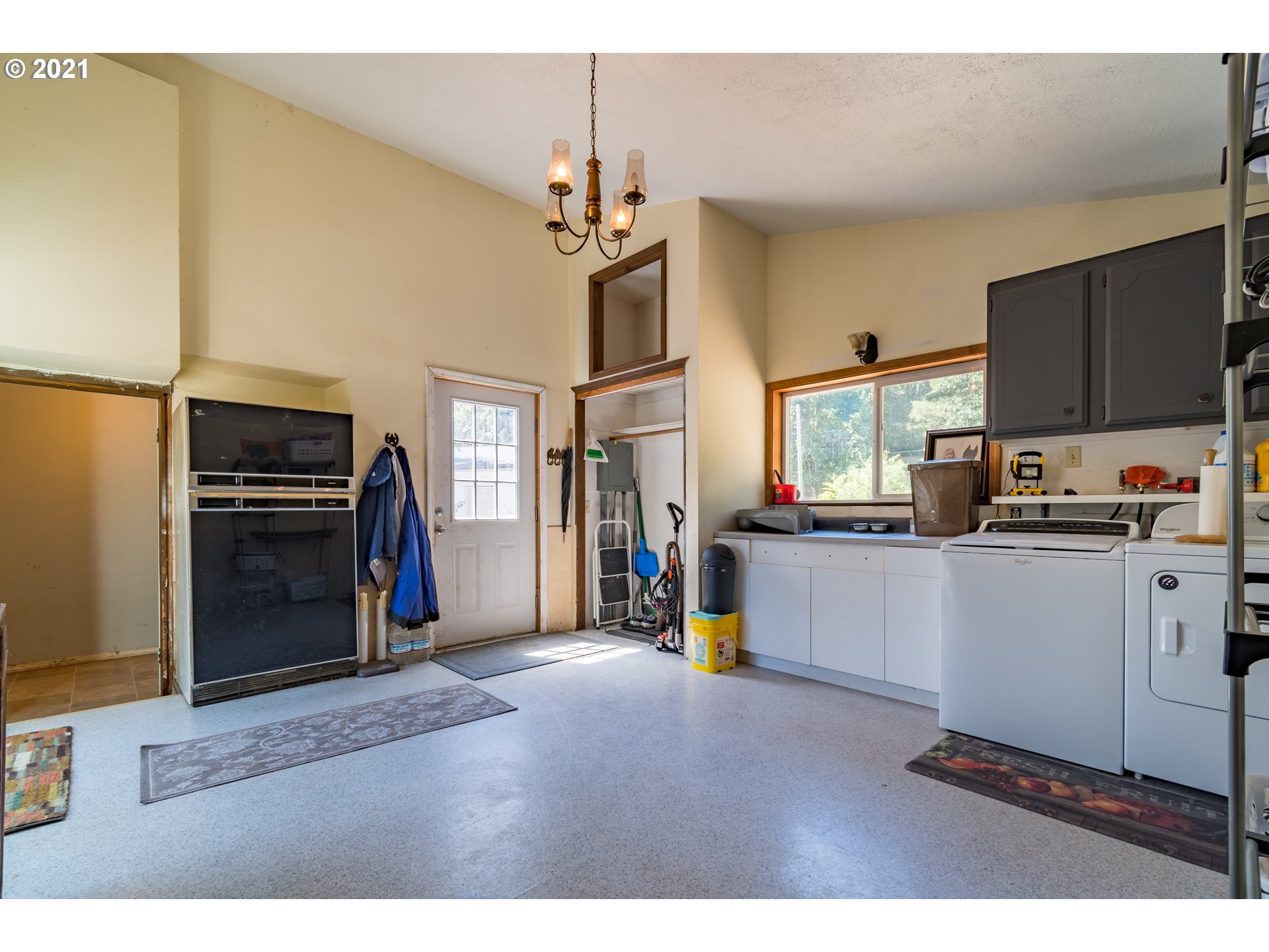 89989 Hill Road Springfield, OR 97478 - Photo 21 of 32