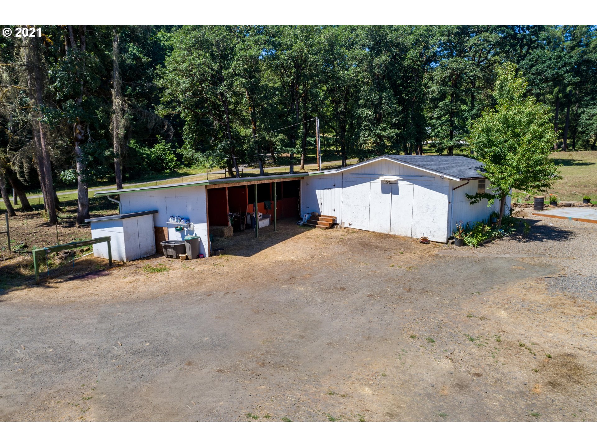 89989 Hill Road Springfield, OR 97478 - Photo 23 of 32