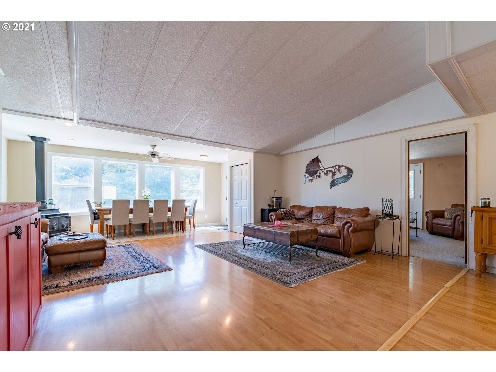 89989 Hill Road Springfield, OR 97478 - Photo 5 of 32