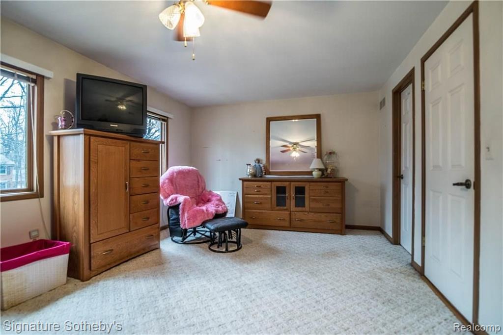 3670 Winter Creek Road Rochester Hills, MI 48307 - Photo 24 of 41