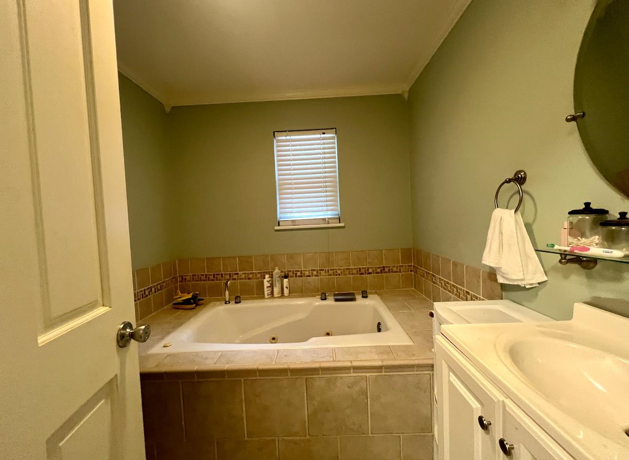 327 West Forestdale Road Ashland, KY 41102 - Photo 19 of 26