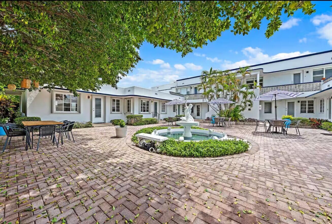 320 Inlet Way, Unit 1 Palm Beach Shores, FL 33404 - Photo 14 of 17 Courtyard Side