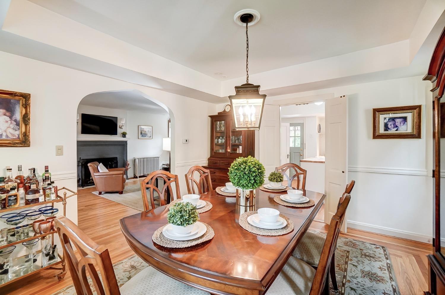 3851 Homewood Road Mariemont, OH 45227 - Photo 9 of 24