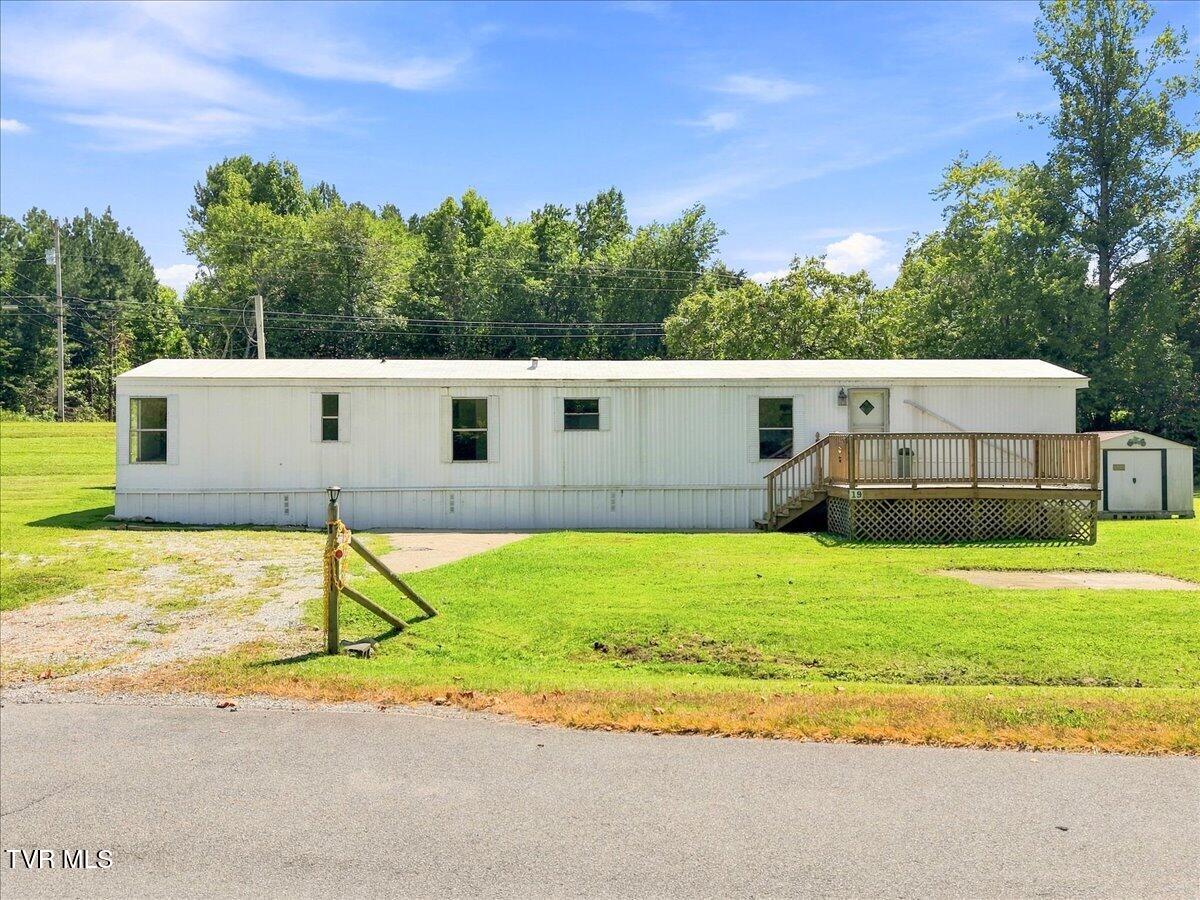 19 Williamson Road Chuckey, TN 37641 - Photo 3 of 36 01-19 Williamson Rd 1