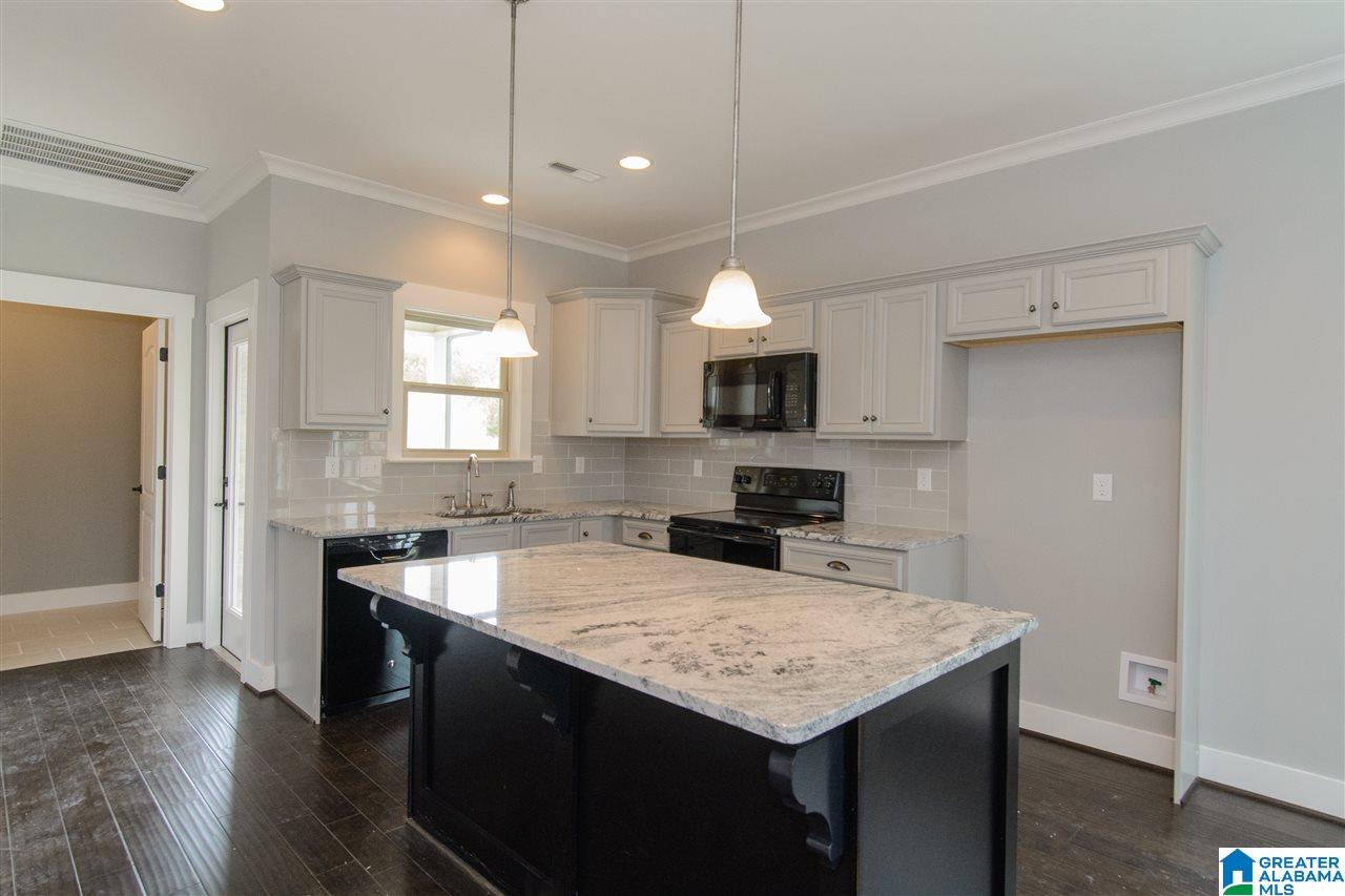 1013 Edgewater Lane Chelsea, AL 35043 - Photo 7 of 33