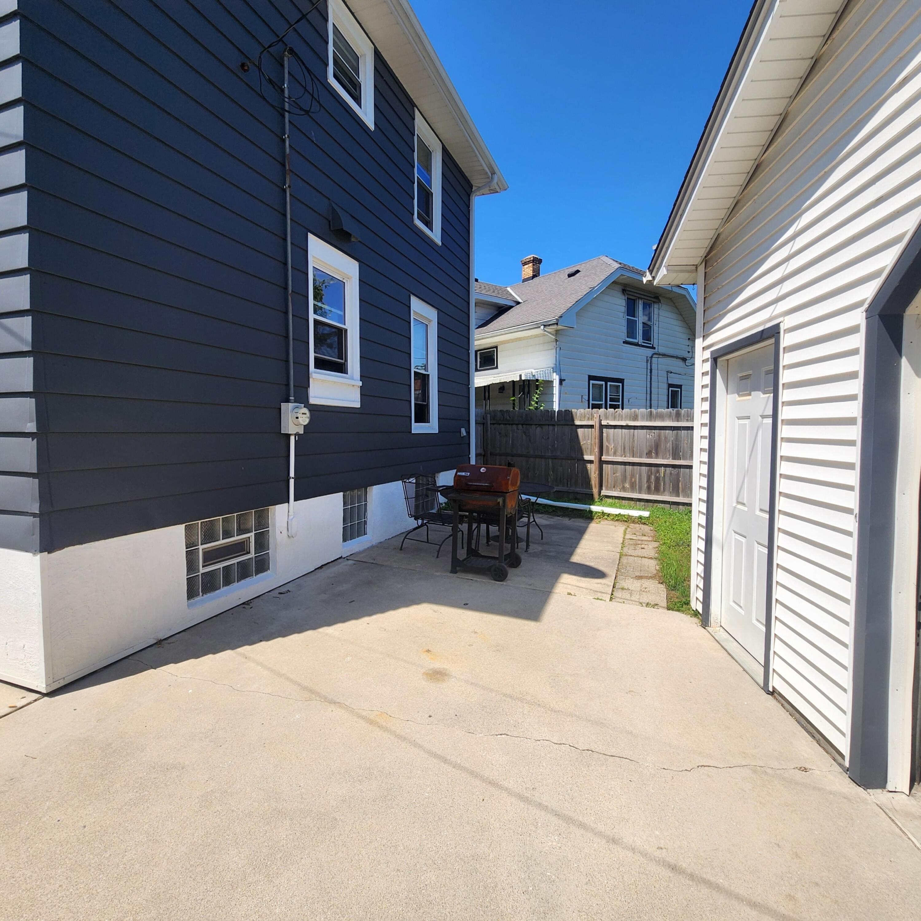 529 West Boulevard Racine, WI 53405 - Photo 19 of 20 patio