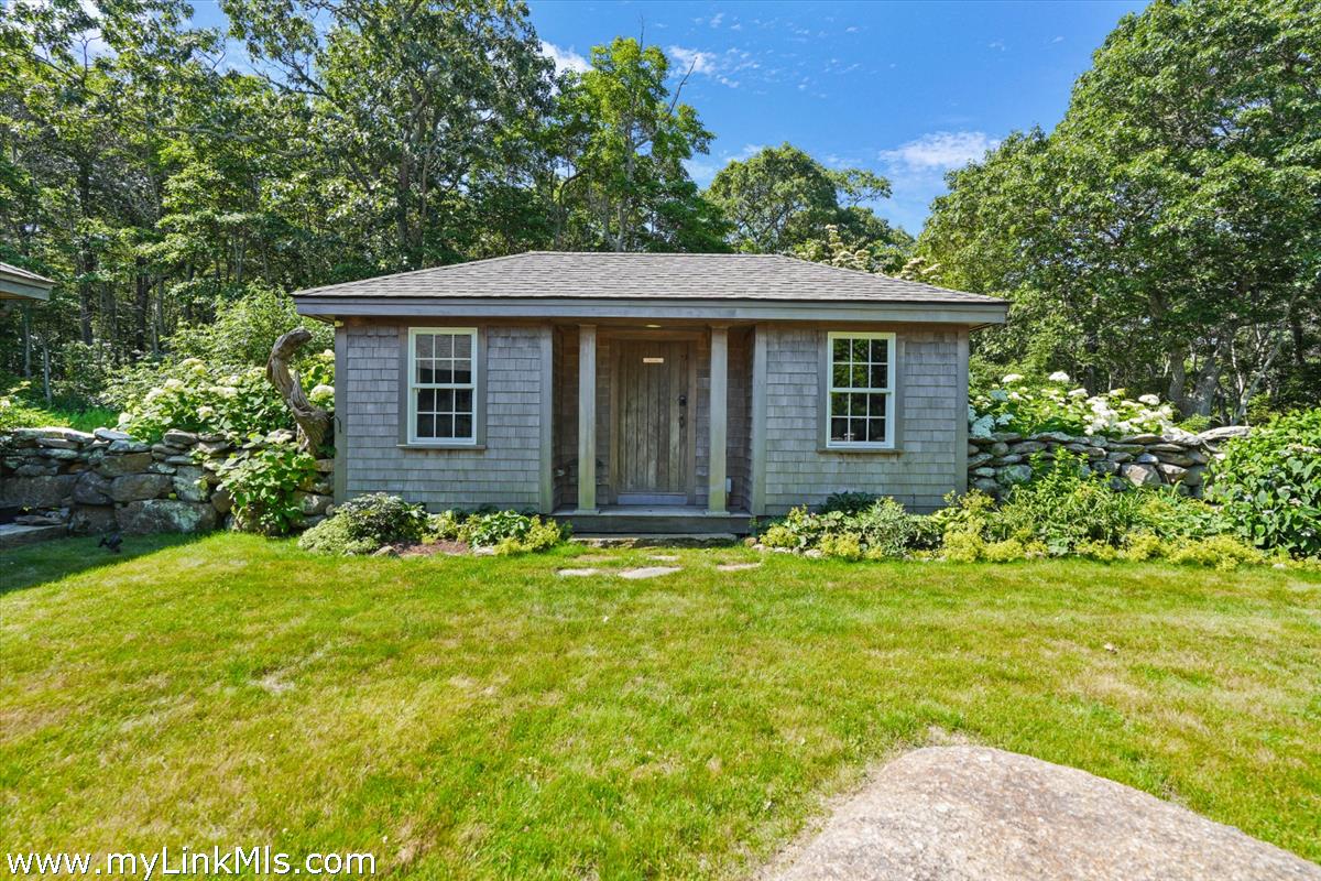300 N Road Chilmark, MA 02535 - Photo 33 of 38