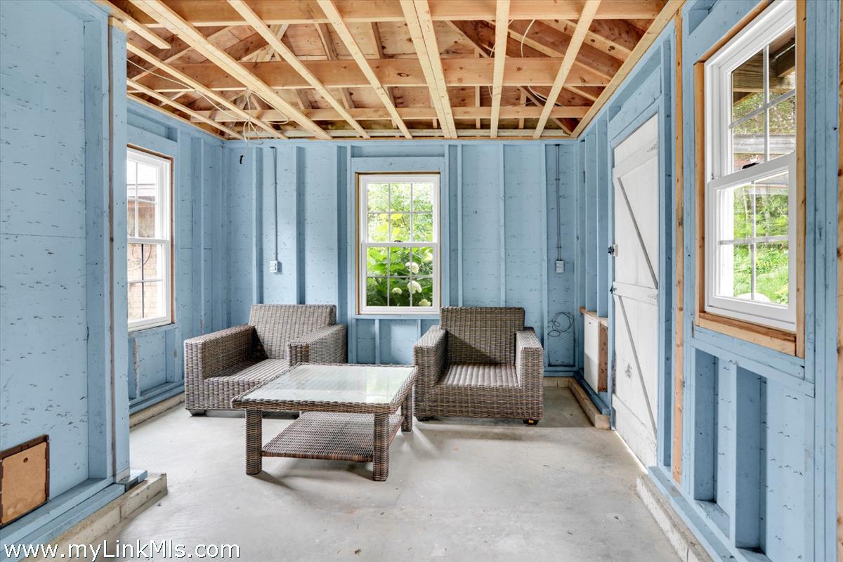 300 N Road Chilmark, MA 02535 - Photo 34 of 38