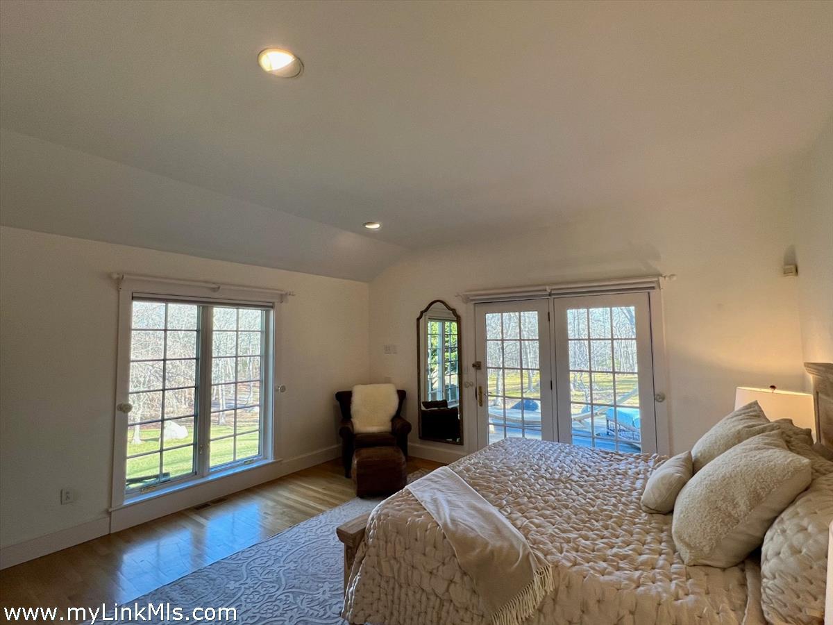 300 N Road Chilmark, MA 02535 - Photo 10 of 38