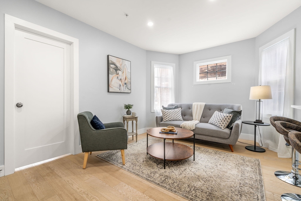 679 Columbia Road, Unit 5 Boston, MA 02125 - Photo 3 of 11 Gallery Image 3