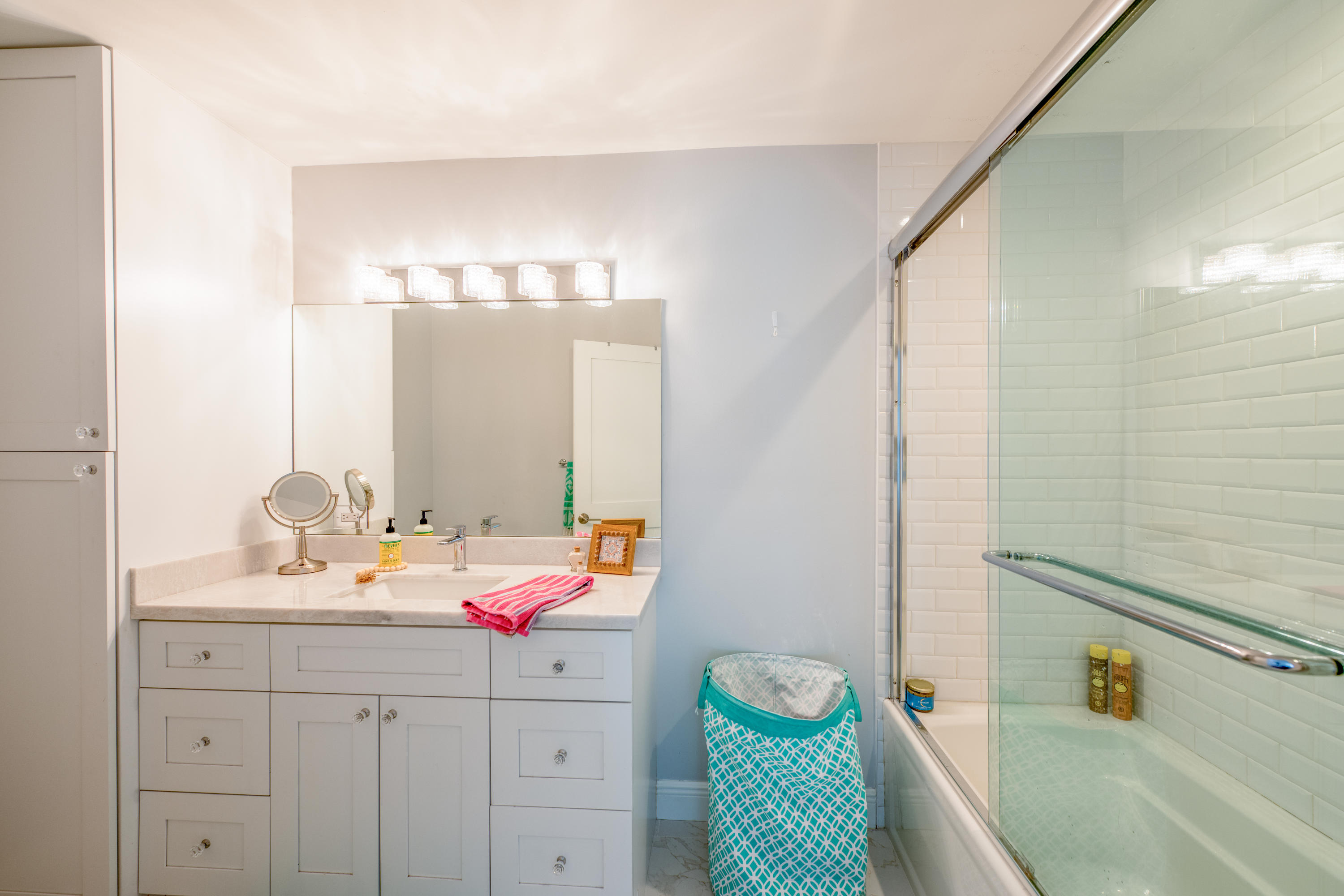 757 Southwest 7th Street Boca Raton, FL 33486 - Photo 32 of 48 Guest-Bathroom-1