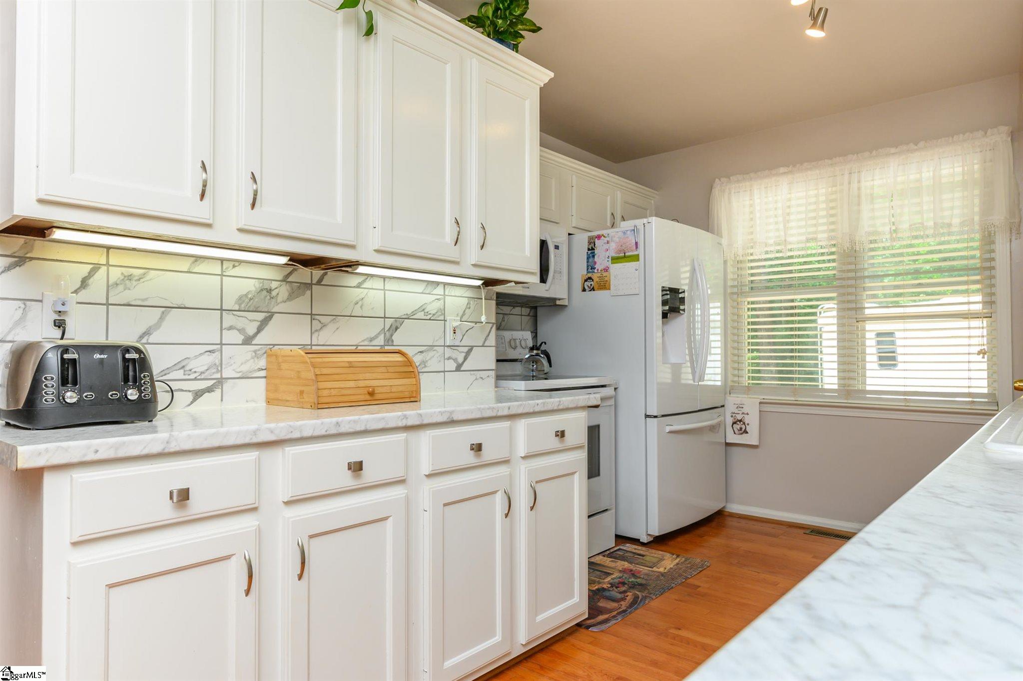 371 Hickory Hollow Road Inman, SC 29349 - Photo 12 of 34