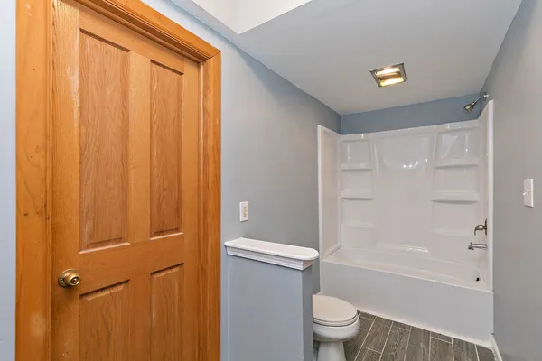 $175,000 | 329 South 10th Street, DeKalb, IL 60115