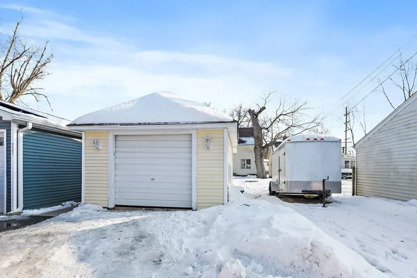 $175,000 | 329 South 10th Street, DeKalb, IL 60115