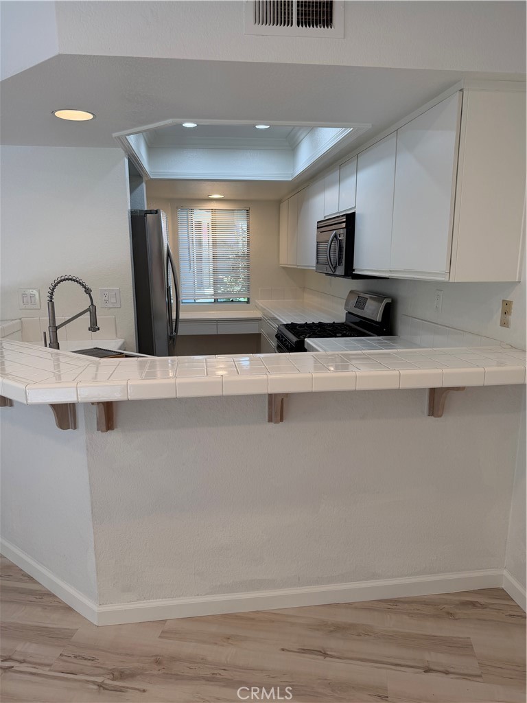 208 Santa Rosa Court, Unit 208 Laguna Beach, CA 92651 - Photo 11 of 18