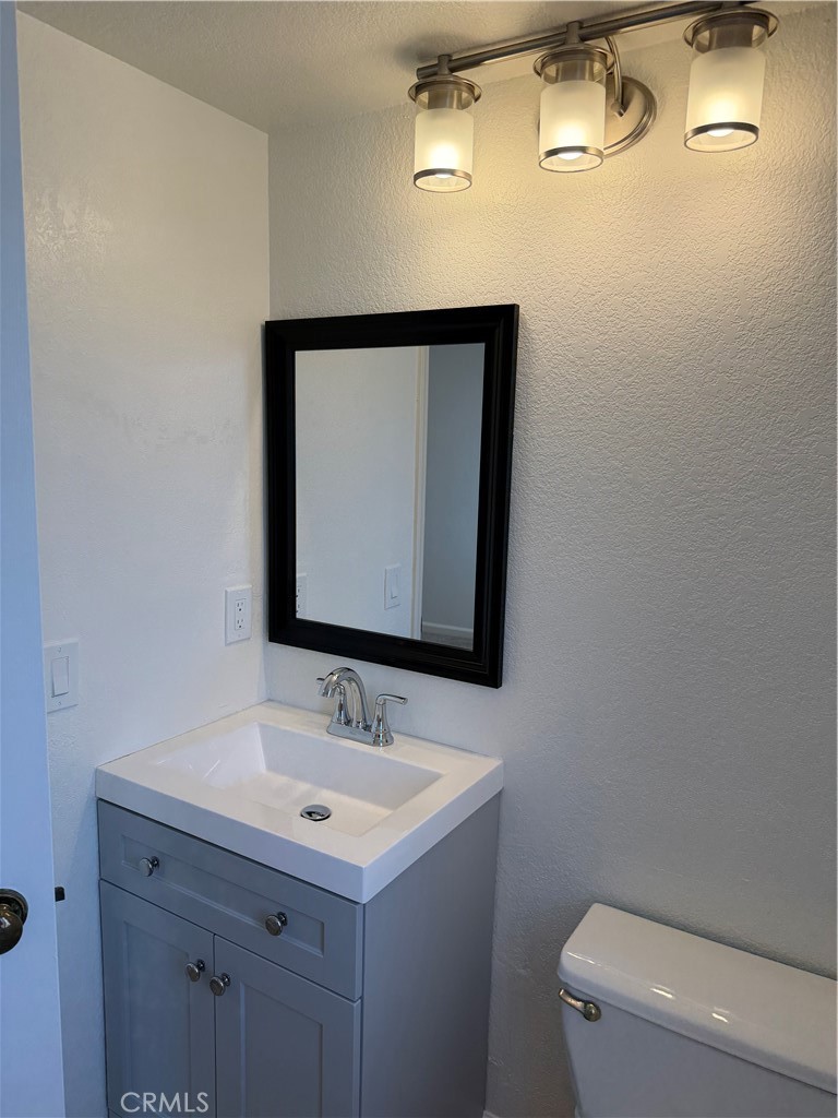 208 Santa Rosa Court, Unit 208 Laguna Beach, CA 92651 - Photo 7 of 18