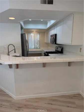 $3,800 | 208 Santa Rosa Court, Unit 208, Laguna Beach, CA 92651