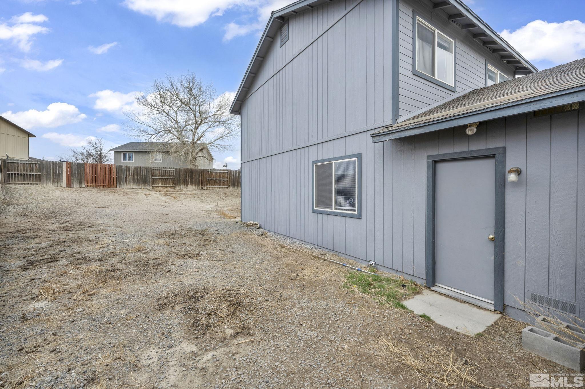 152 Desert Springs Court Fernley, NV 89408 - Photo 14 of 40 Photo 14