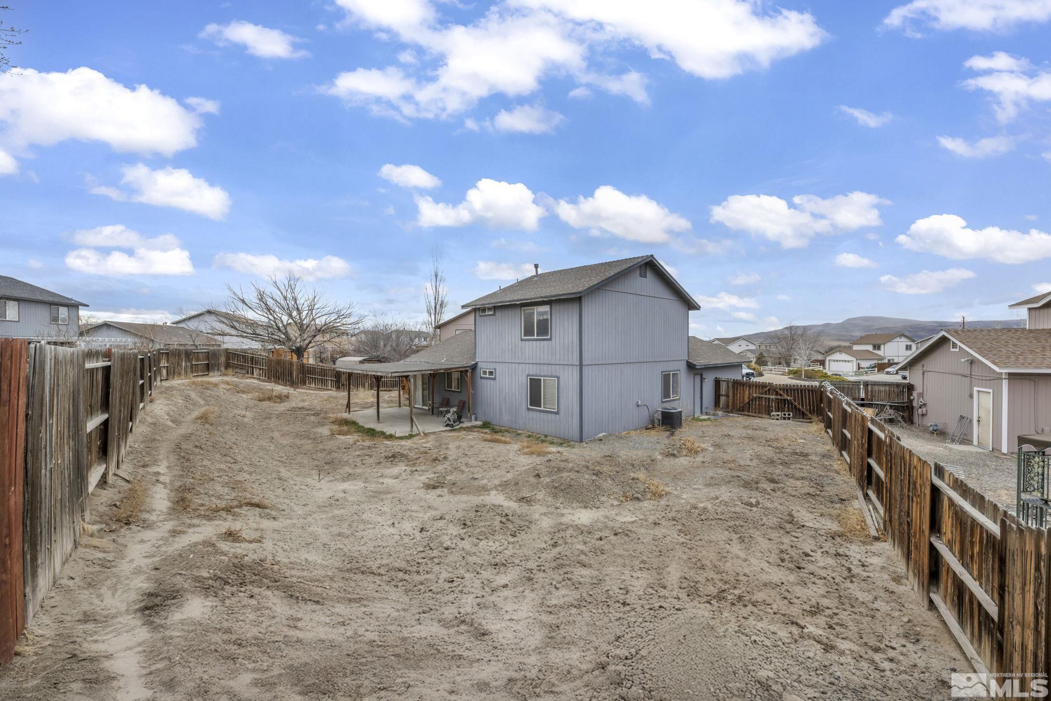 152 Desert Springs Court Fernley, NV 89408 - Photo 7 of 40 Photo 7