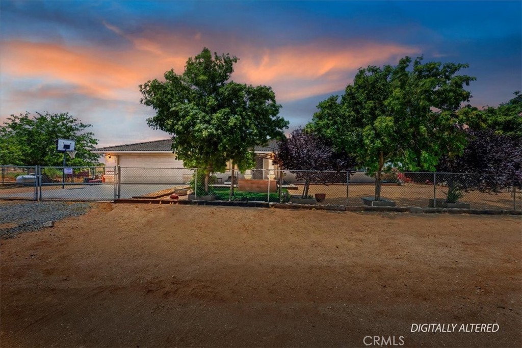 11362 Sonora Road Phelan, CA 92371 - Photo 40 of 43