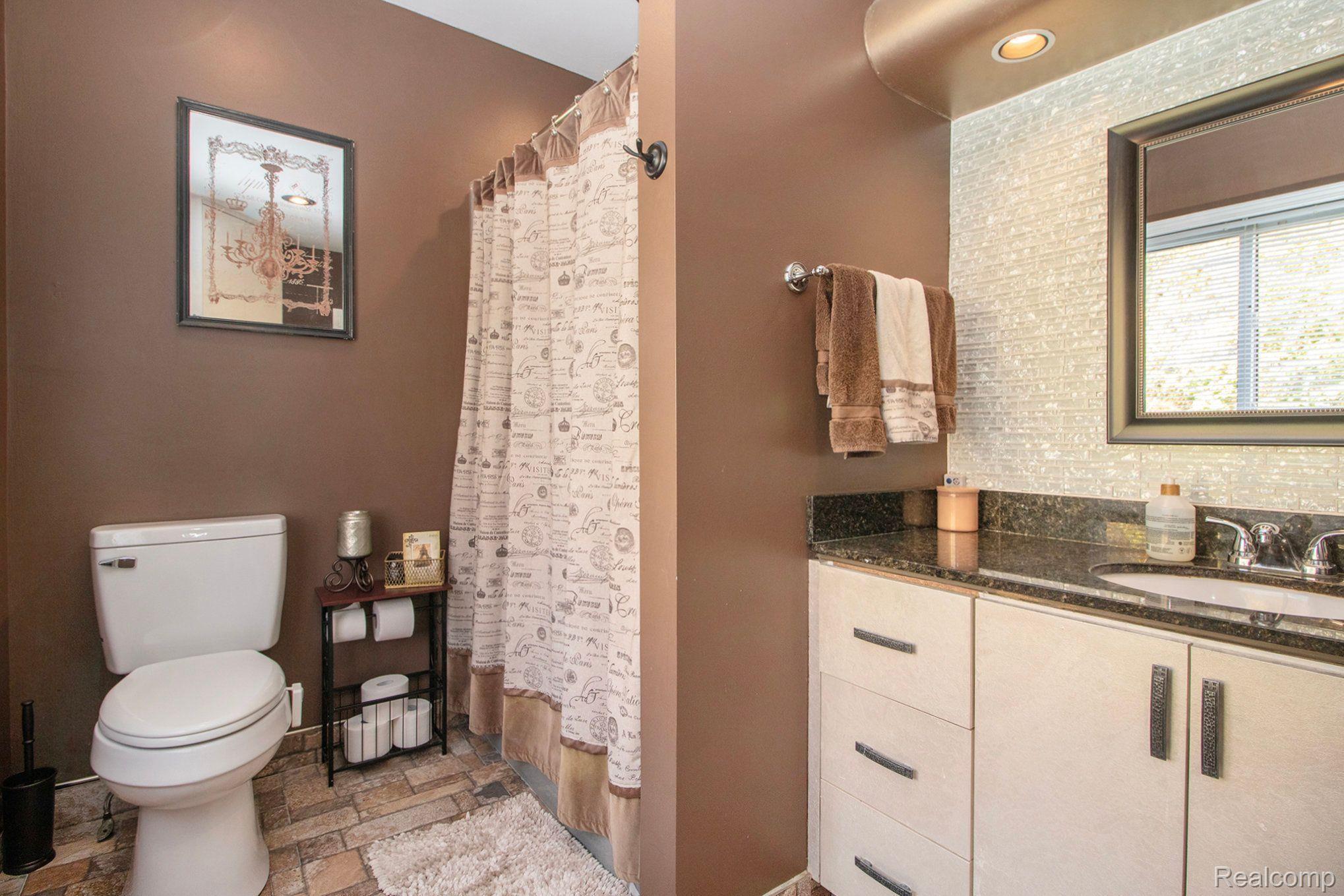 1715 Old Plank Road Milford, MI 48381 - Photo 15 of 26 Gallery Image 15