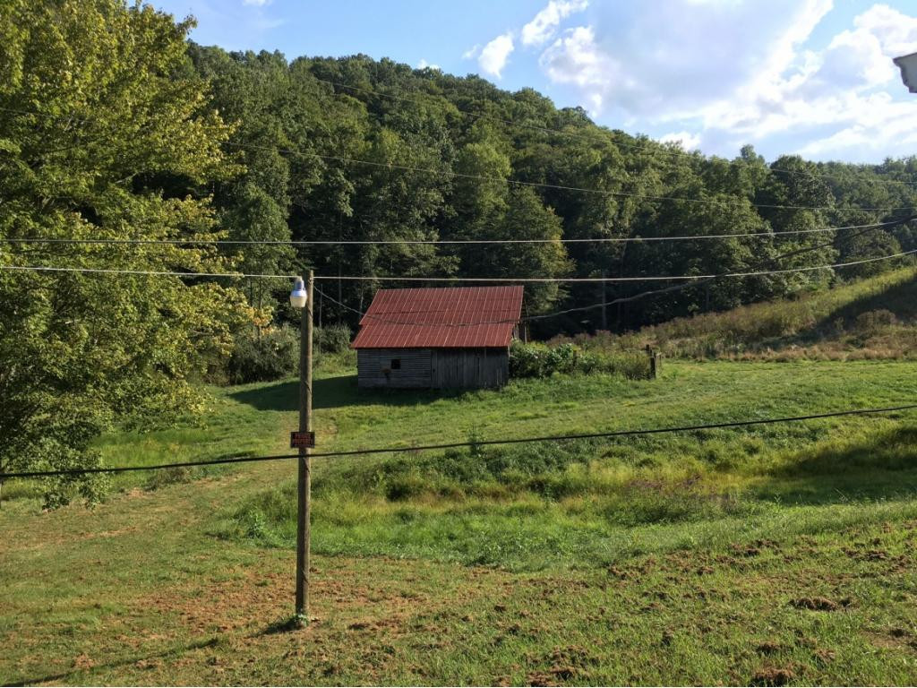 12249 Little Road Pound, VA 24279 - Photo 18 of 36 Barn 1