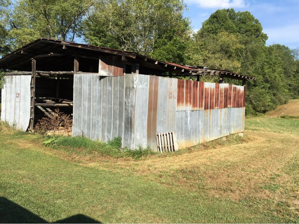 12249 Little Road Pound, VA 24279 - Photo 20 of 36 Barn 2