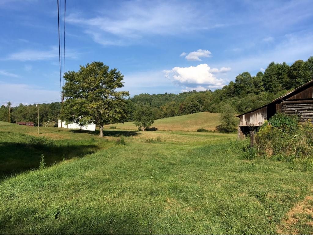 12249 Little Road Pound, VA 24279 - Photo 27 of 36 Photo 27