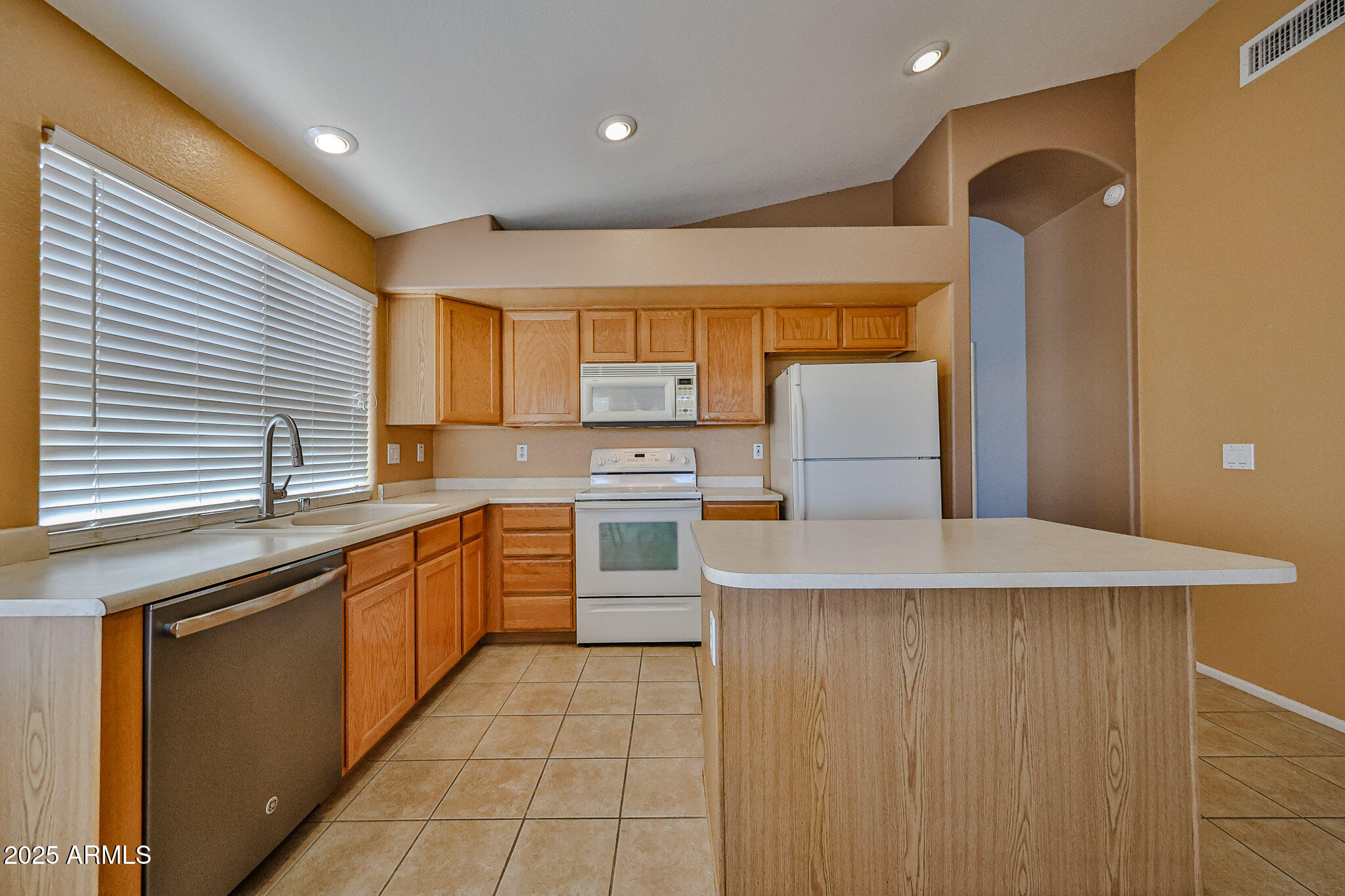 11109 West Windsor Avenue Avondale, AZ 85392 - Photo 6 of 47 B (21)