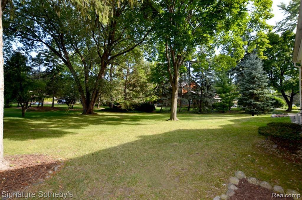 5320 Echo Road Bloomfield Hills, MI 48302 - Photo 70 of 71 rear6.jpg