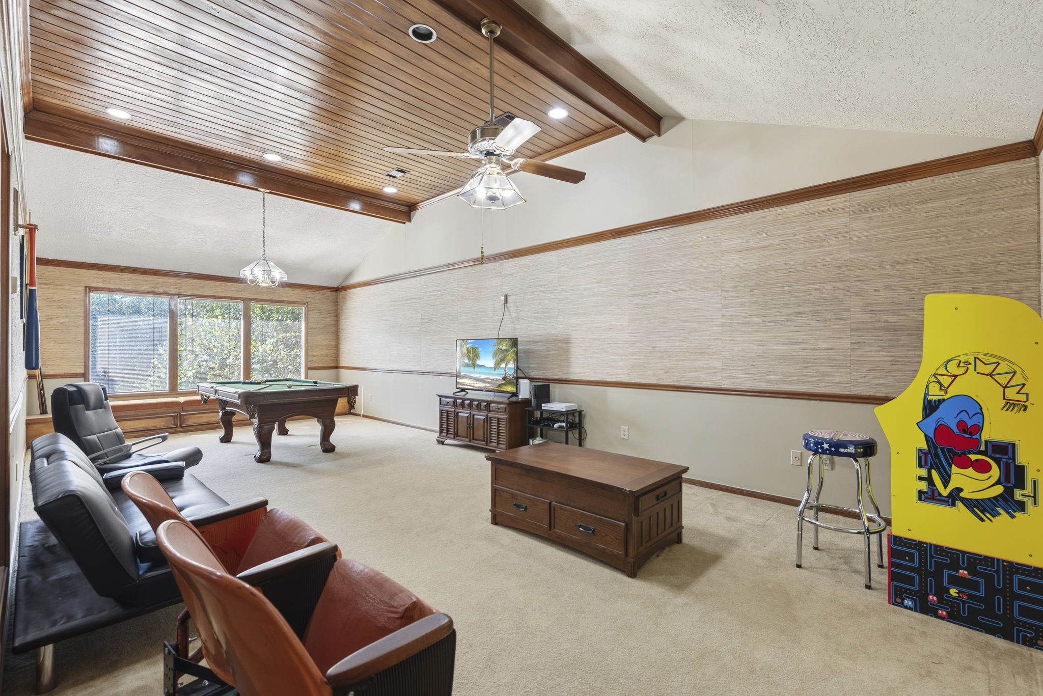 17603 Loring Lane Spring, TX 77388 - Photo 33 of 50 a outdoor living space with furniture