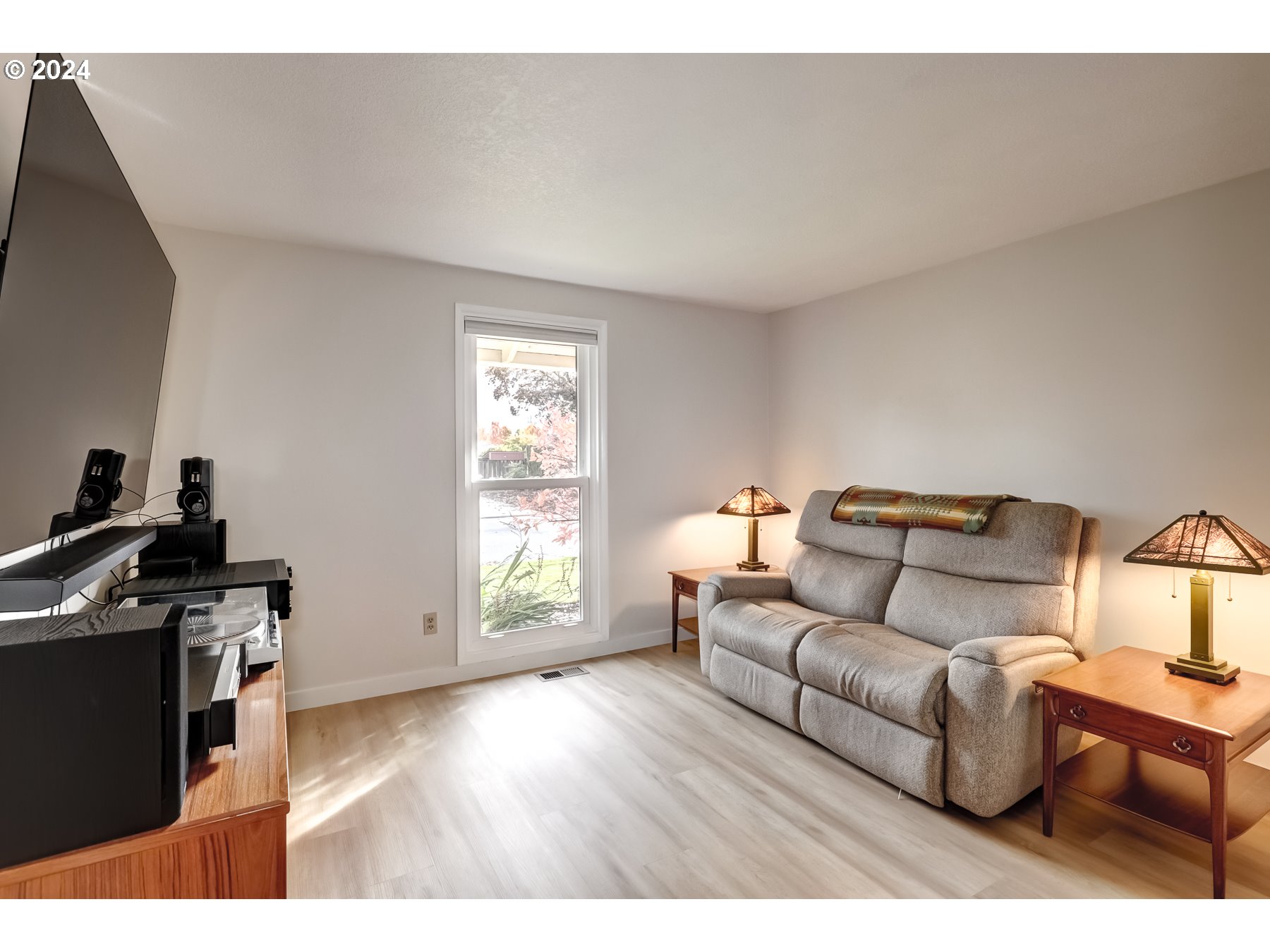 4875 Southwest Normandy Place Beaverton, OR 97005 - Photo 12 of 32 Bedroom, Primary