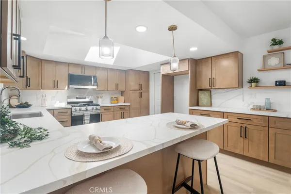 $1,425,000 | 13731 Claremont Street, Westminster, CA 92683