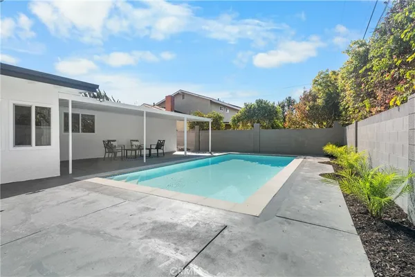 $1,425,000 | 13731 Claremont Street, Westminster, CA 92683