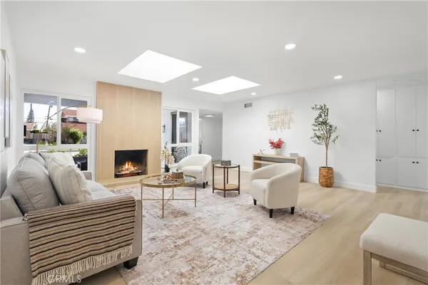 $1,425,000 | 13731 Claremont Street, Westminster, CA 92683
