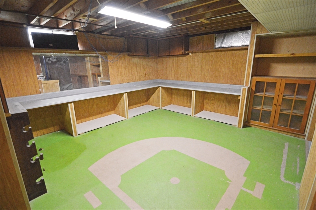 122 Garnet Street Springfield, MA 01129 - Photo 28 of 36 a view of an indoor swimming pool