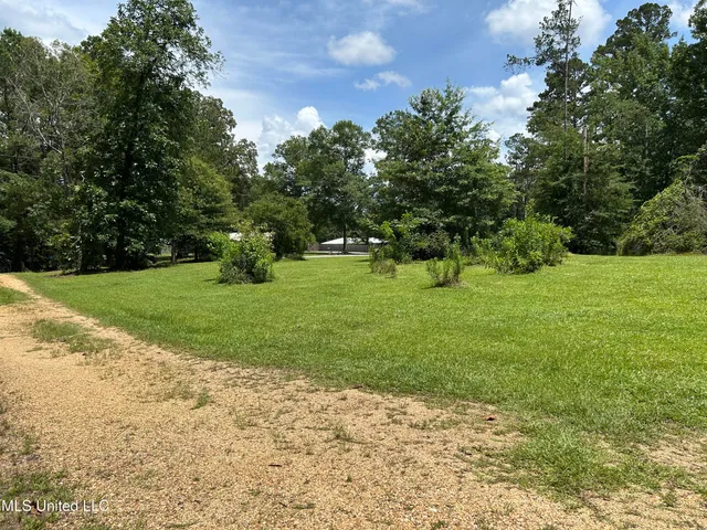 $129,000 | 27 Dogwood Drive, Silver Creek, MS 39663