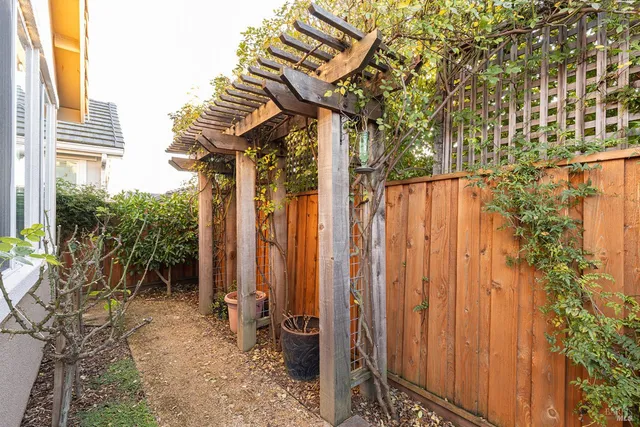 $849,000 | 5839 Kittyhawk Place, Rohnert Park, CA 94928